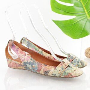 Gentle Souls Womens It's-So-Fun Flat Size 7.5 M Floral Pastel Slip On Shoe Comfy